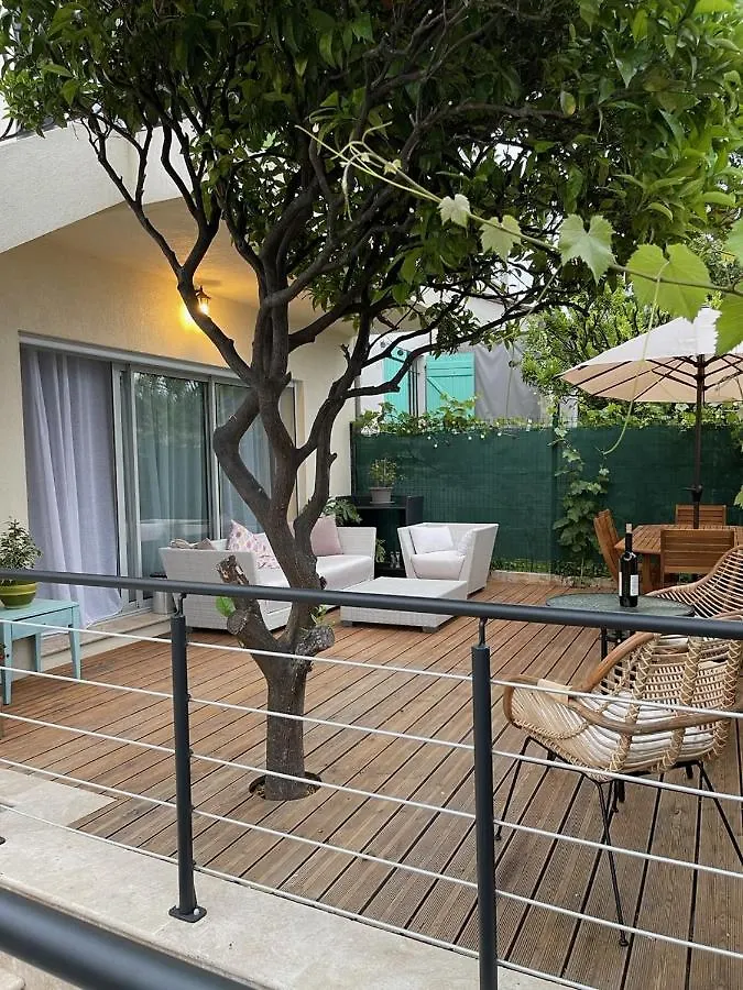 Appartement 2 pièces en RDJardin avec 2 grands Terrasses à Antibes